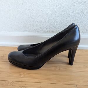 Stuart Weitzman Black Leather Heels